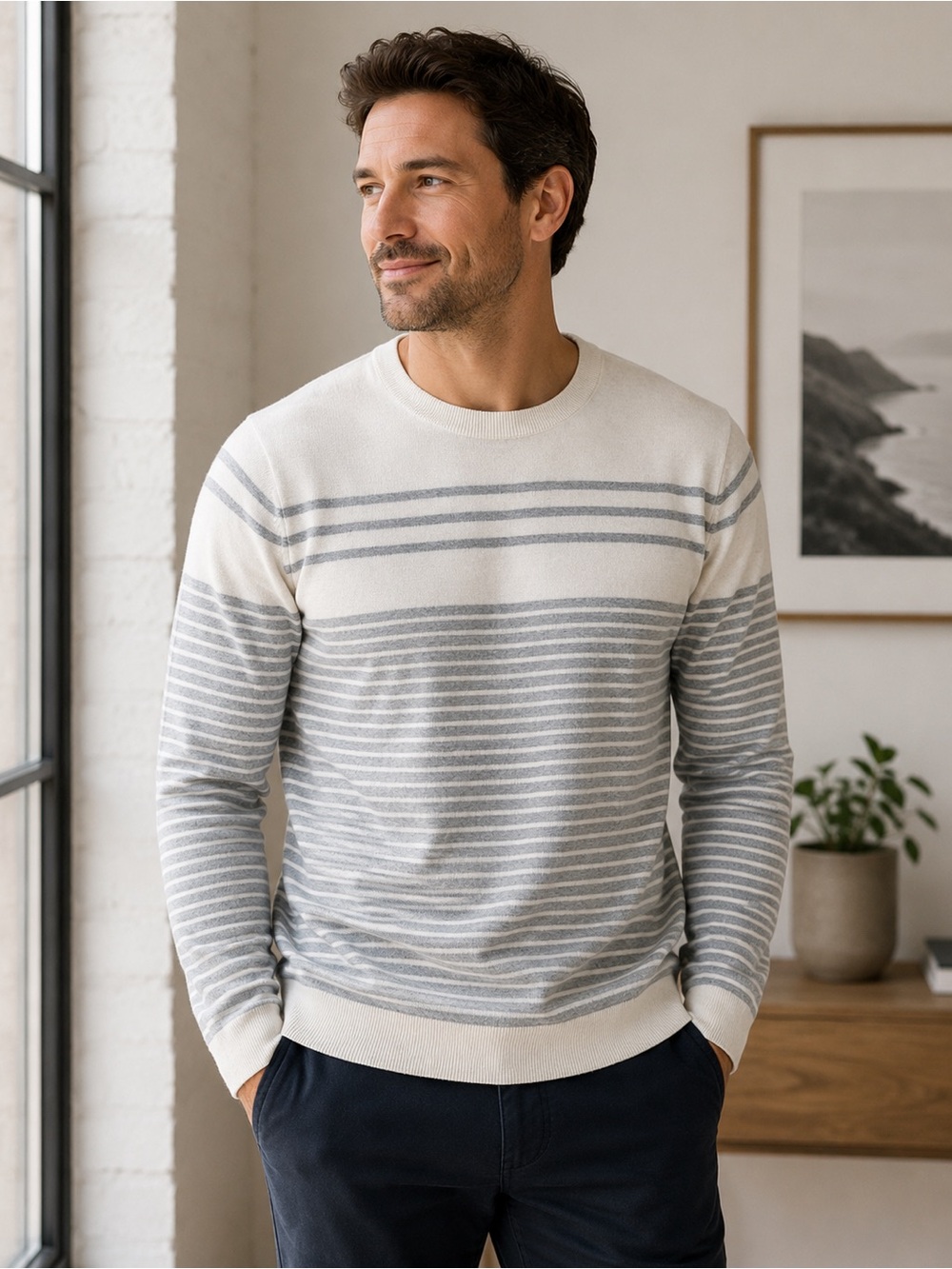 NWOT Banana Republic Men’s Light Gray & Cream Striped Crewneck Sweater (XL)